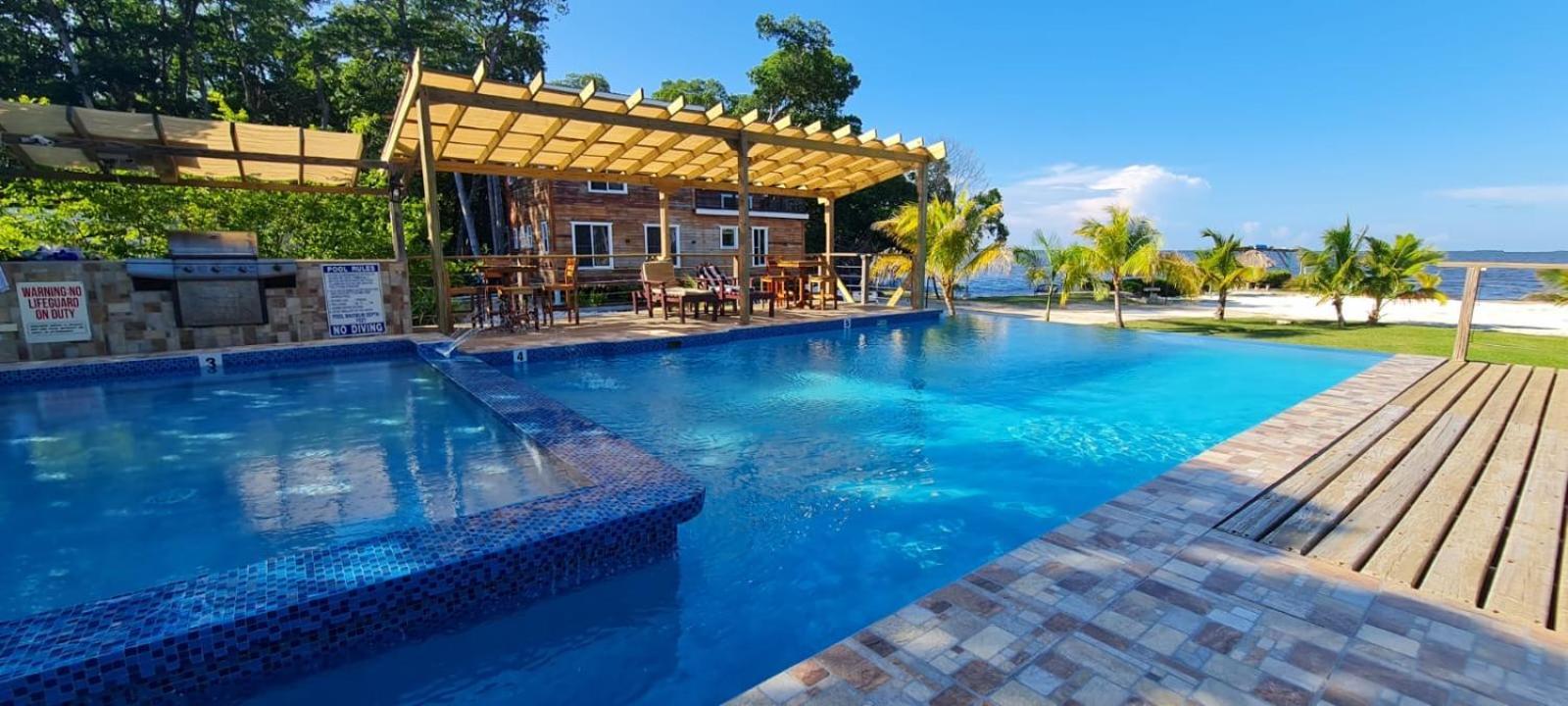 Seaside Chateau Resort Belize City Exterior foto