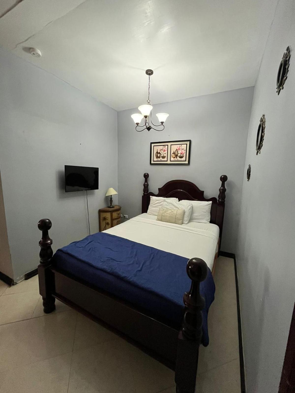 Seaside Chateau Resort Belize City Exterior foto